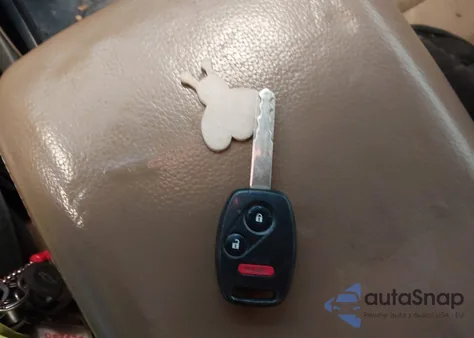 2006 Honda Pilot Lx from USA, damaged, VIN 5FNYF18116B000247